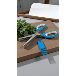 Ножица за зеленчуци с четка 