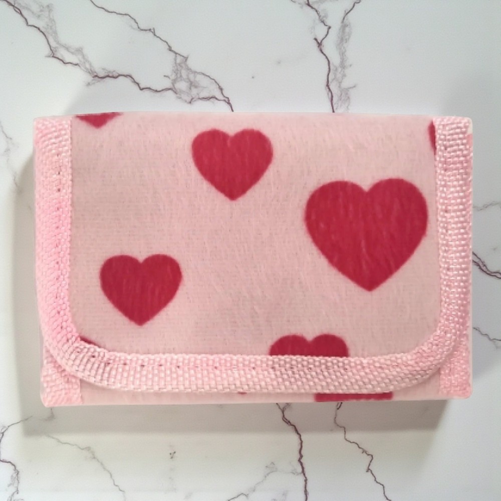 ПОРТМОНЕ ДЕТСКО СЪС СЪРЦА Детски портмонета