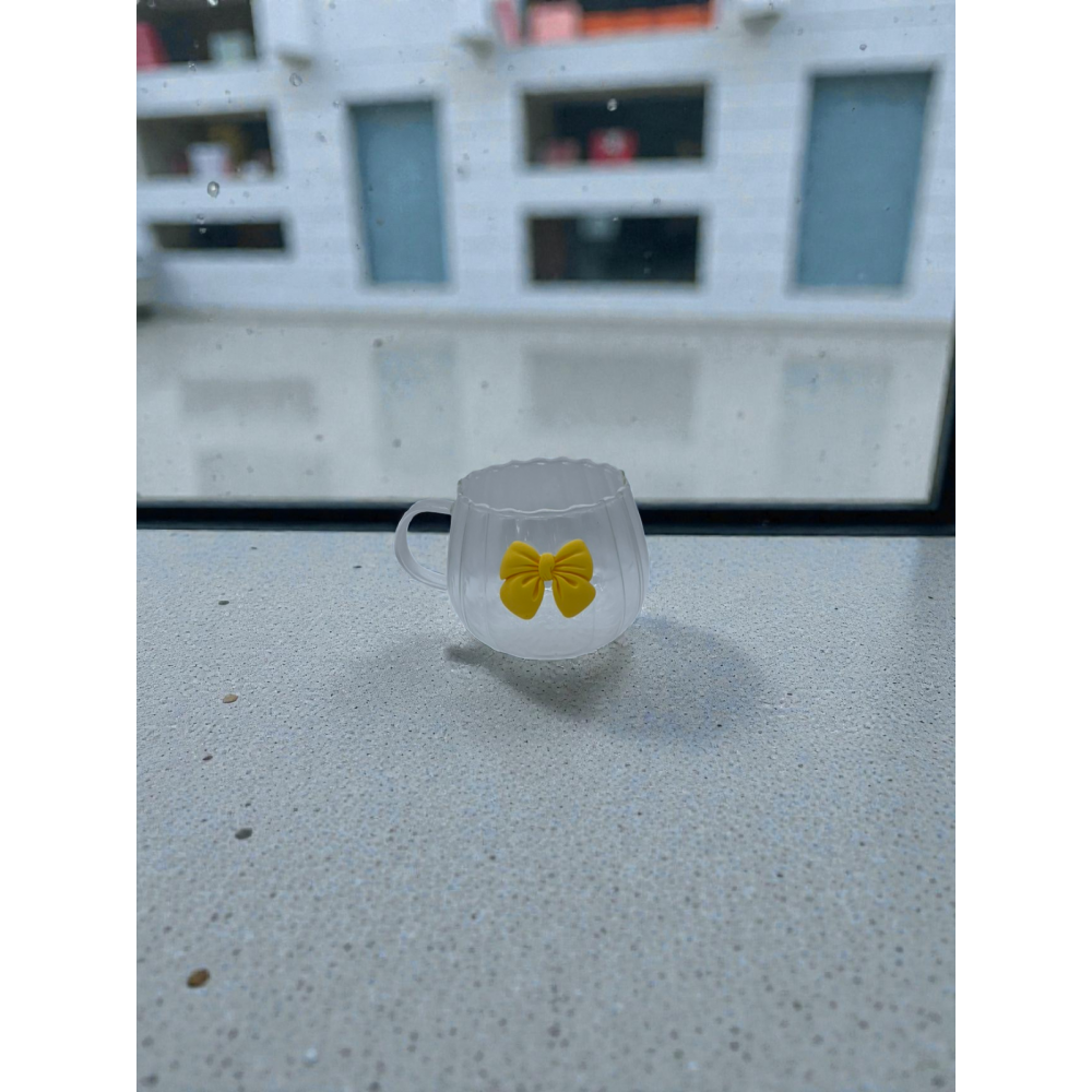 Чаша стъклена с дръжка пандела 