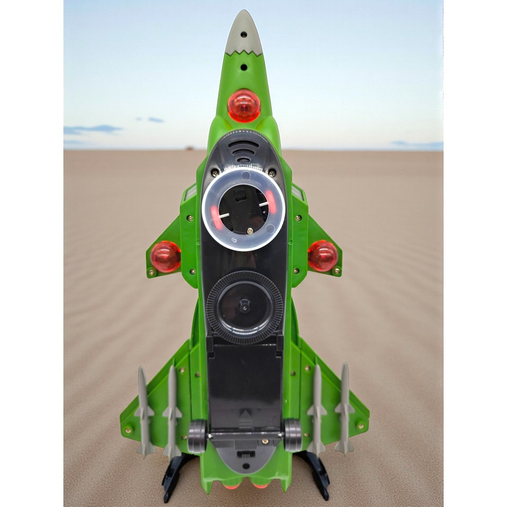 Самолет-изтребител военен с батерии 