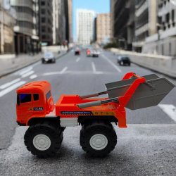 Камион за боклук в плик