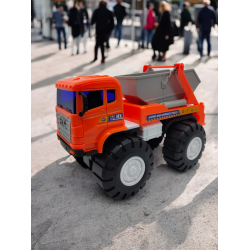 Камион за боклук в плик