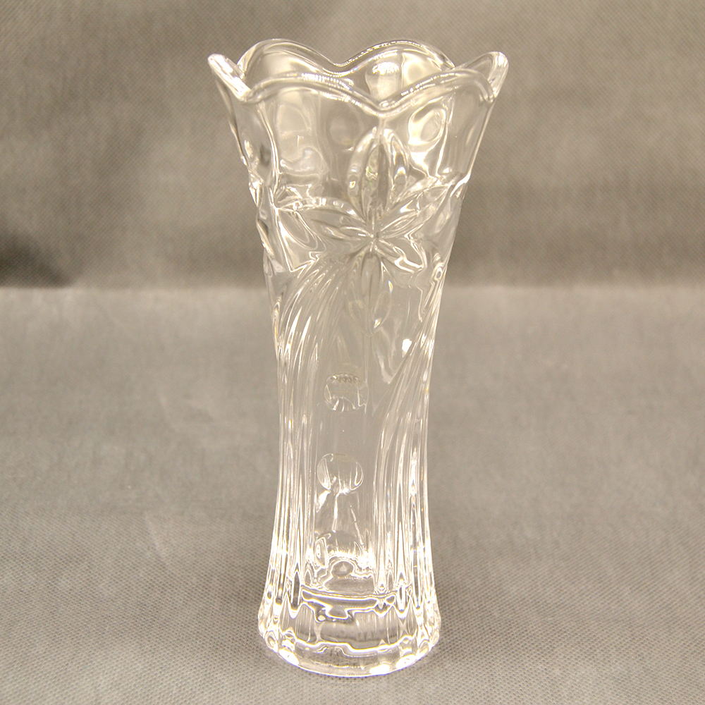 Стъклена ваза 20см. Вази и изкуствени цветя